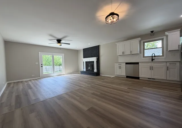 Photo 4 of Single family home for sale at 3500 Edward Dr, Crete, IL 60417 | MLS# 12766178 | Listing updated on 2026-09-22