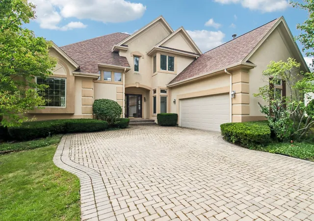 Photo 2 of Single family home for sale at 1167 S Hiddenbrook Trl, Palatine, IL 60067 | MLS# 12766184 | Listing updated on 2026-09-24