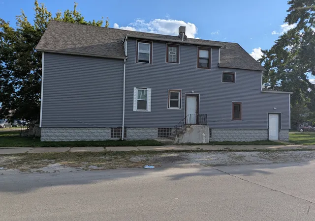Photo 2 of Multi family home for sale at 10700 S Ave M, Chicago, IL 60617 | MLS# 12766200 | Listing updated on 2026-09-28