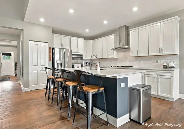 Photo 3 of Single family home for sale at 325 Tralee Ln, Mc Henry, IL 60050 | MLS# 12766202 | Listing updated on 2026-10-04