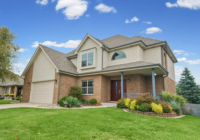 Photo 2 of Single family home for sale at 14335 Surrey Ct, Homer Glen, IL 60491 | MLS# 12766207 | Listing updated on 2026-09-30