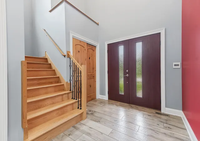 Photo 3 of Single family home for sale at 14335 Surrey Ct, Homer Glen, IL 60491 | MLS# 12766207 | Listing updated on 2026-09-30