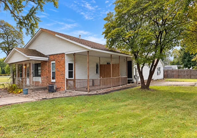 Photo 1 of Multi family home for sale at 403 N Finis St, Virden, IL 62690 | MLS# 12766212 | Listing updated on 2026-10-08