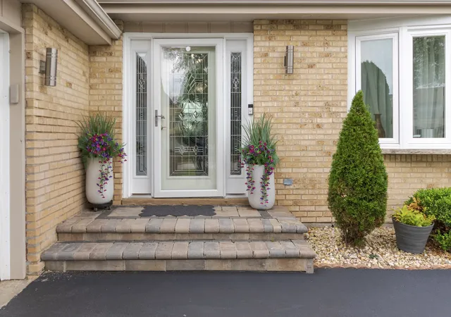 Photo 3 of Single family home for sale at 4431 Farmington Ave, Richton Park, IL 60471 | MLS# 12766221 | Listing updated on 2026-10-06