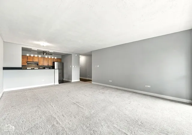 Photo 4 of Condo for sale at 250 Ridge Ave #4H, Evanston, IL 60202 | MLS# 12766222 | Listing updated on 2026-09-24
