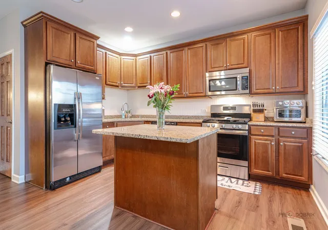 Photo 3 of Townhouse for sale at 285 Regency Ct Unit B, Wauconda, IL 60084 | MLS# 12766246 | Listing updated on 2026-10-02