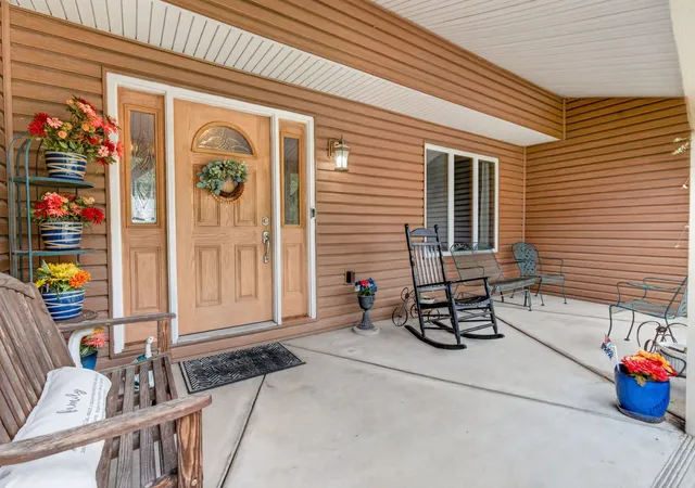 Photo 2 of Single family home for sale at 408 S Brookshore Dr, Shorewood, IL 60404 | MLS# 12766279 | Listing updated on 2026-09-22