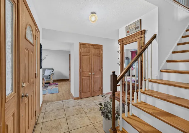Photo 3 of Single family home for sale at 408 S Brookshore Dr, Shorewood, IL 60404 | MLS# 12766279 | Listing updated on 2026-09-22