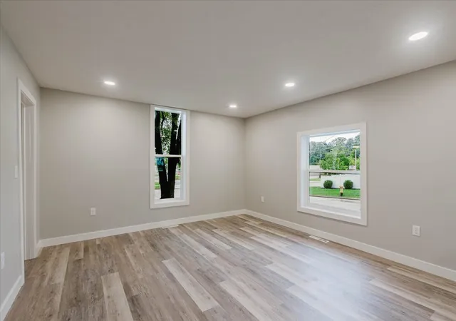 Photo 3 of Single family home for sale at 1328 N Mason St, Bloomington, IL 61701 | MLS# 12766294 | Listing updated on 2026-09-30