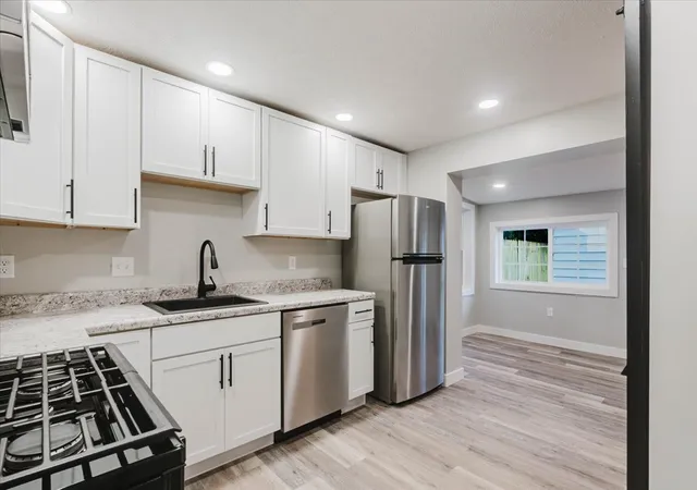 Photo 2 of Single family home for sale at 1328 N Mason St, Bloomington, IL 61701 | MLS# 12766294 | Listing updated on 2026-09-30