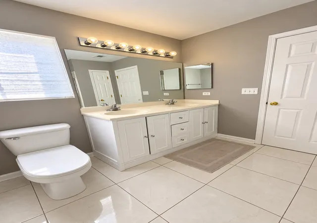 Photo 2 of Townhouse for sale at 1907 Indian Hl Ln, Aurora, IL 60503 | MLS# 12766305 | Listing updated on 2026-09-23