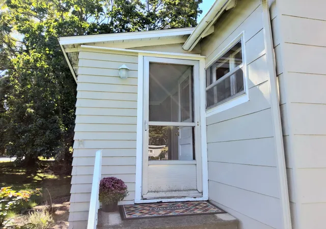 Photo 2 of Sale Pending at 406 Cottage Row, Sycamore, IL 60178 | MLS# 12766314 | Listing updated on 2026-09-30