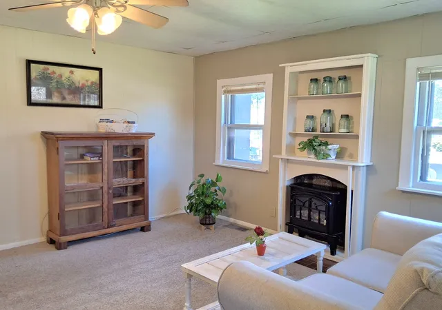 Photo 3 of Sale Pending at 406 Cottage Row, Sycamore, IL 60178 | MLS# 12766314 | Listing updated on 2026-09-30