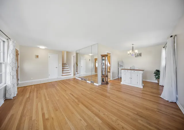 Photo 4 of Single family home for sale at 8157 N Root Ct, Niles, IL 60714 | MLS# 12766315 | Listing updated on 2026-09-24