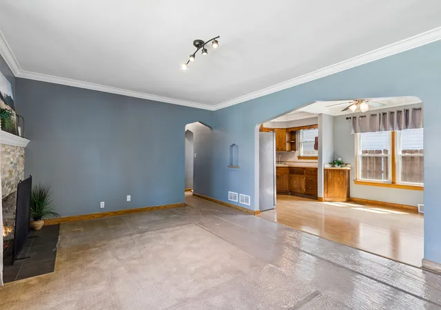 Photo 3 of Single family home for sale at 42 Washington St, Glenview, IL 60025 | MLS# 12766325 | Listing updated on 2026-09-23