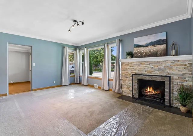 Photo 4 of Single family home for sale at 42 Washington St, Glenview, IL 60025 | MLS# 12766325 | Listing updated on 2026-09-23