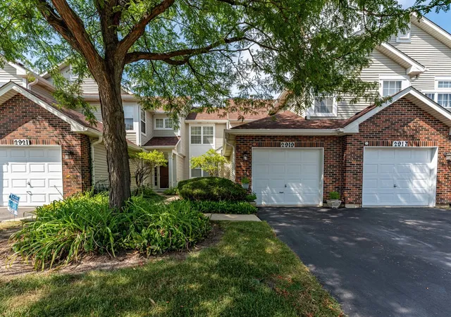 Photo 2 of Condo for sale at 2917 Stockton Ct #2917, Naperville, IL 60564 | MLS# 12766350 | Listing updated on 2026-09-22