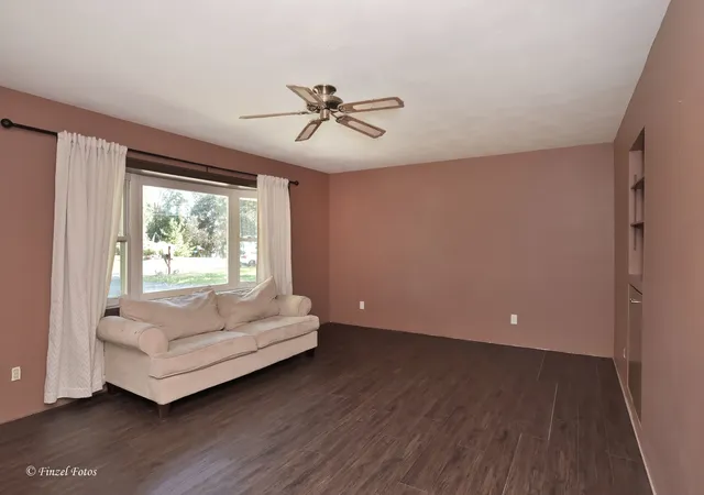 Photo 2 of Single family home for sale at 206 S Maple Ave, Byron, IL 61010 | MLS# 12766353 | Listing updated on 2026-10-27