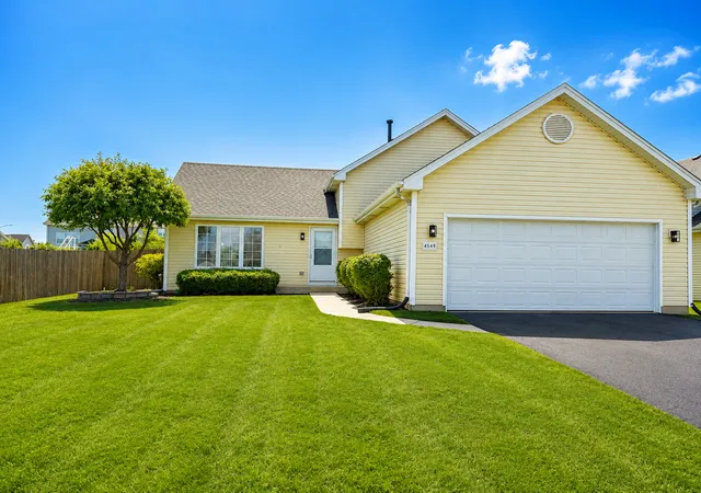 Single family home for sale at 4549 W Tulip Ave, Monee, IL 60449 | MLS# 12766359
