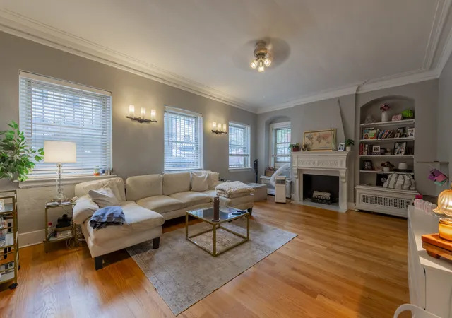 Photo 1 of Condo for sale at 2730 N Pine Grv Ave #G, Chicago, IL 60614 | MLS# 12766360 | Listing updated on 2026-09-24