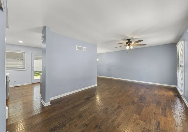 Photo 4 of Single family home for sale at 6s174 Lakewood Dr, Naperville, IL 60540 | MLS# 12766361 | Listing updated on 2026-10-07