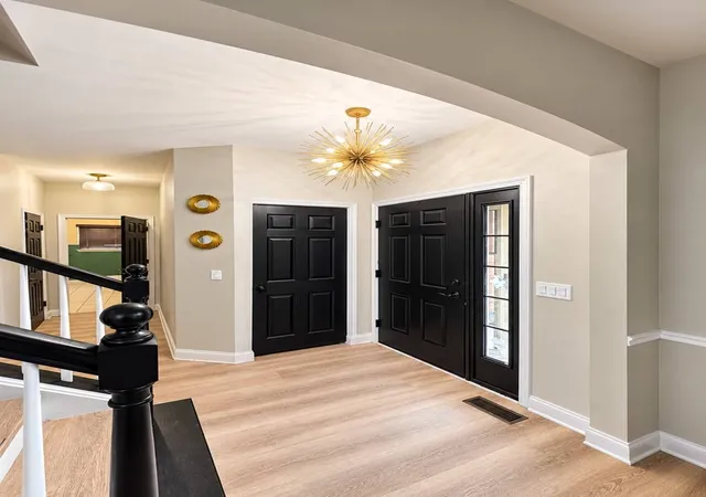 Photo 3 of Single family home for sale at 3385 Silver City Ct, Montgomery, IL 60538 | MLS# 12766366 | Listing updated on 2026-09-23