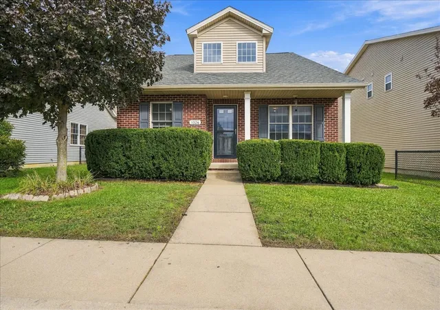 Photo 1 of Sale Pending at 1524 Belclare Rd, Normal, IL 61761 | MLS# 12766374 | Listing updated on 2026-10-03