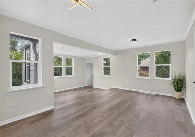 Photo 1 of Single family home for sale at 211 N Graylynn Dr, Mount Prospect, IL 60056 | MLS# 12766401 | Listing updated on 2026-09-24
