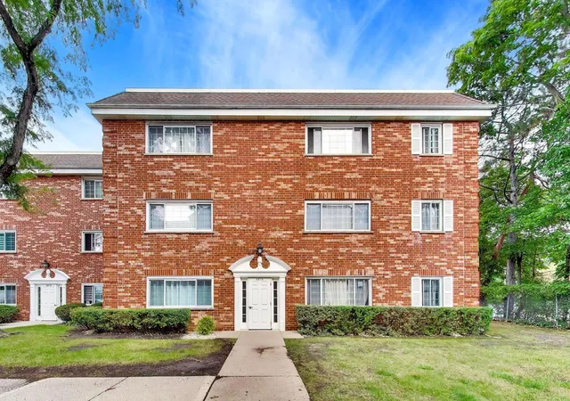 Photo 1 of Sale Pending at 6876 W Touhy Ave #3E, Niles, IL 60714 | MLS# 12766409 | Listing updated on 2026-10-07
