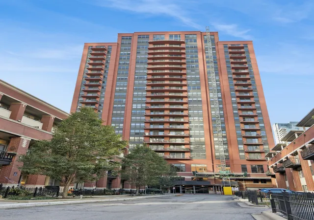 Condo for sale at 330 N Jefferson St #1206, Chicago, IL 60661 | MLS# 12766411 | Listing updated on 2026-10-20
