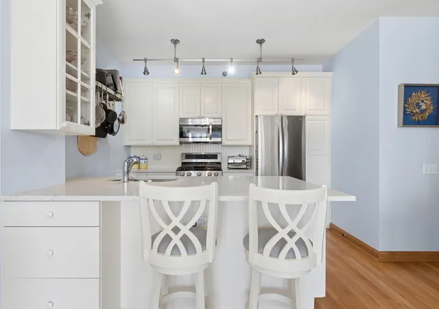 Photo 4 of Condo for sale at 330 N Jefferson St #1206, Chicago, IL 60661 | MLS# 12766411 | Listing updated on 2026-10-20
