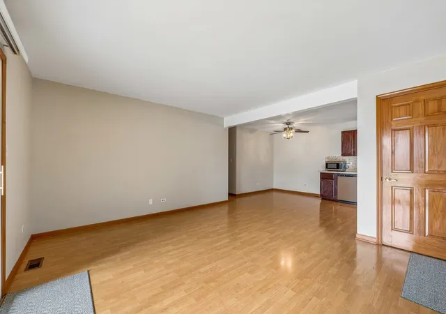 Photo 3 of Condo for sale at 959 Golf Crse Rd #1, Crystal Lake, IL 60014 | MLS# 12766437 | Listing updated on 2026-10-05