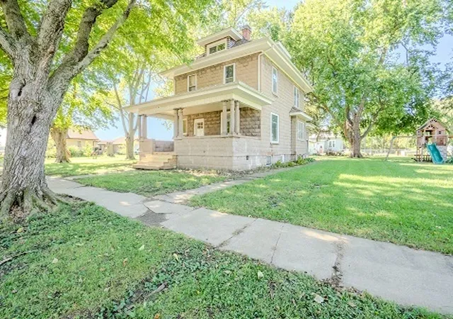Photo 2 of Sale Pending at 507 S Griffin St, Armington, IL 61721 | MLS# 12766439 | Listing updated on 2026-10-22