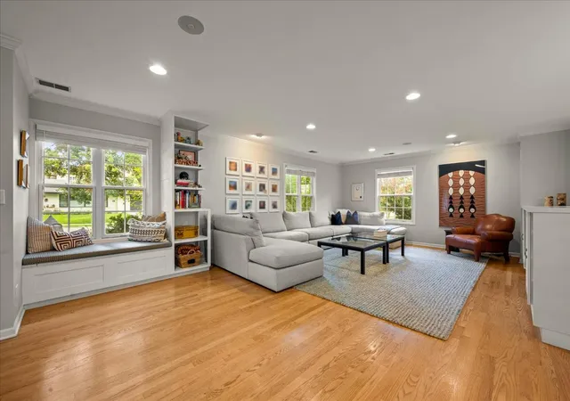 Photo 3 of Single family home for sale at 1255 Warrington Rd, Deerfield, IL 60015 | MLS# 12766450 | Listing updated on 2026-09-25