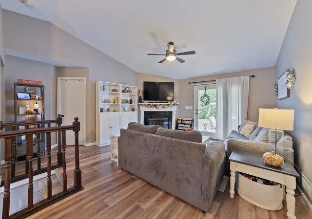Photo 3 of Single family home for sale at 611 S Orchid Path, Mc Henry, IL 60050 | MLS# 12766462 | Listing updated on 2026-09-26