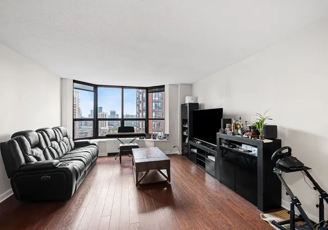 Photo 2 of Condo for sale at 899 S Plymouth Ct #1505, Chicago, IL 60605 | MLS# 12766473 | Listing updated on 2026-09-28