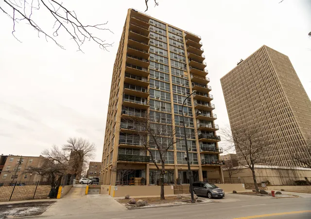 Photo 2 of Condo for sale at 6730 S South Shore Dr #501, Chicago, IL 60649 | MLS# 12766485 | Listing updated on 2026-09-24