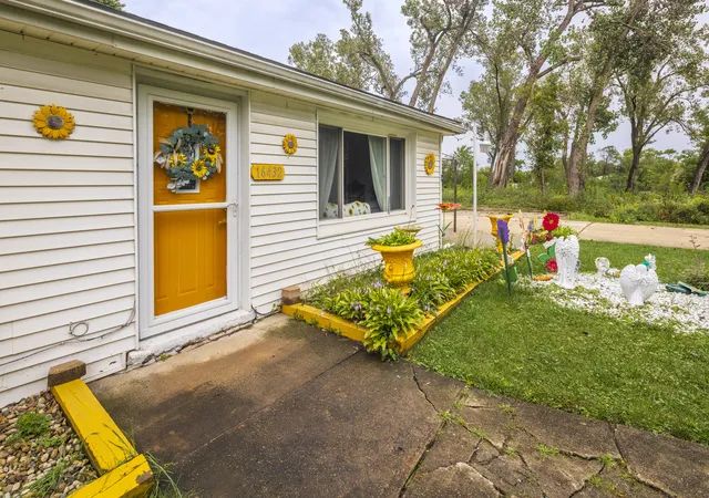Photo 3 of Single family home for sale at 16432 Kedvale Ave, Country Club Hills, IL 60478 | MLS# 12766504 | Listing updated on 2026-09-26