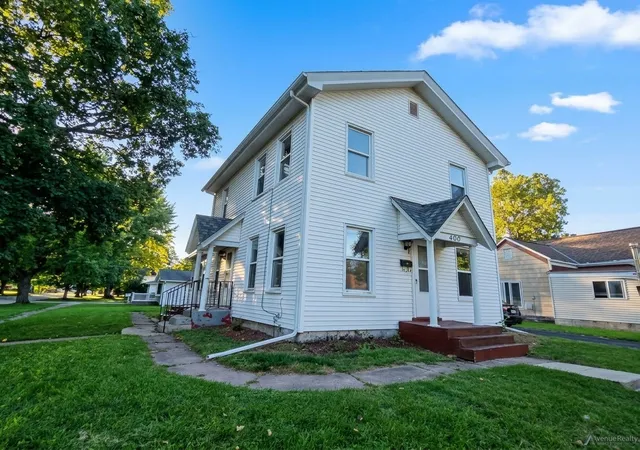 Photo 1 of Single family home for sale at 400 4th Avenue, Mendota, IL 61342 | MLS# 12766518 | Listing updated on 2026-10-09