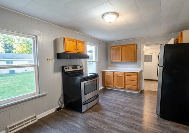 Photo 3 of Single family home for sale at 400 4th Avenue, Mendota, IL 61342 | MLS# 12766518 | Listing updated on 2026-10-09