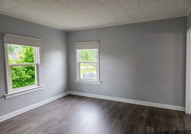 Photo 4 of Single family home for sale at 400 4th Avenue, Mendota, IL 61342 | MLS# 12766518 | Listing updated on 2026-10-09