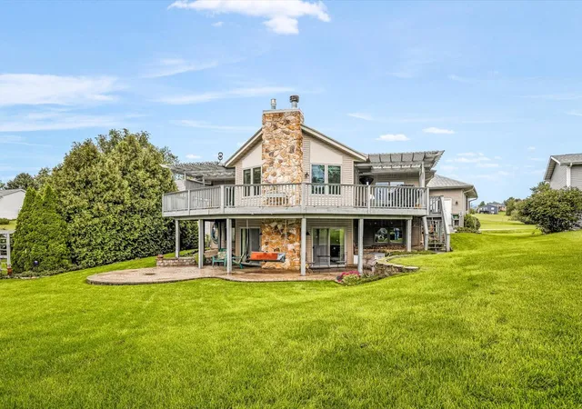 Photo 3 of Sale Pending at 942 Lake Summerset Rd, Davis, IL 61019 | MLS# 12766519 | Listing updated on 2026-10-08