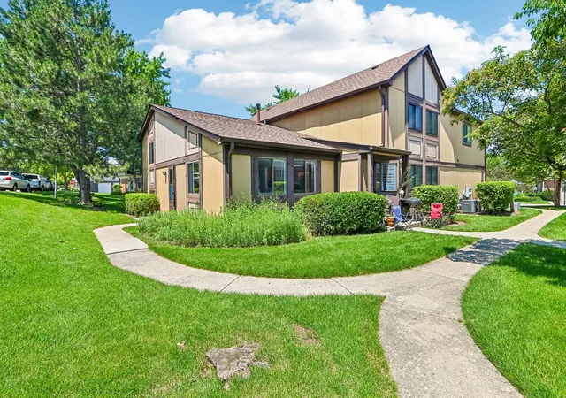 Photo 1 of Townhouse for sale at 1298 Inverrary Ln, Palatine, IL 60074 | MLS# 12766540 | Listing updated on 2026-09-22
