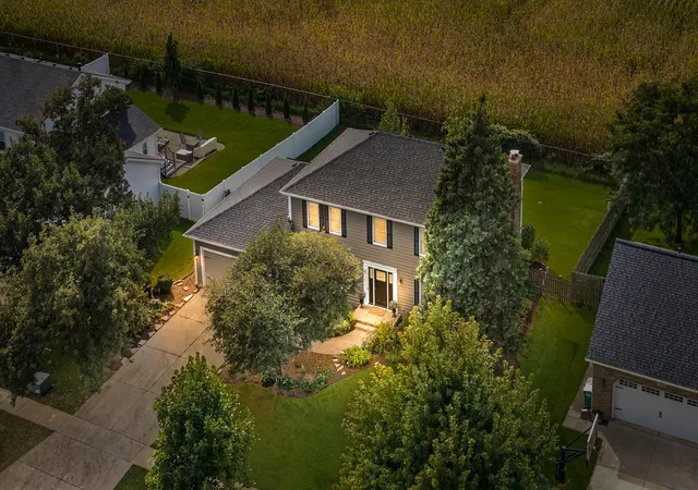 Photo 1 of Single family home for sale at 733 Millview Dr, Batavia, IL 60510 | MLS# 12766542 | Listing updated on 2026-09-30