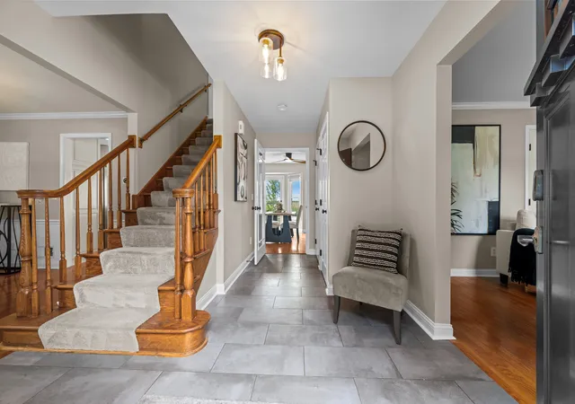 Photo 4 of Single family home for sale at 733 Millview Dr, Batavia, IL 60510 | MLS# 12766542 | Listing updated on 2026-09-30