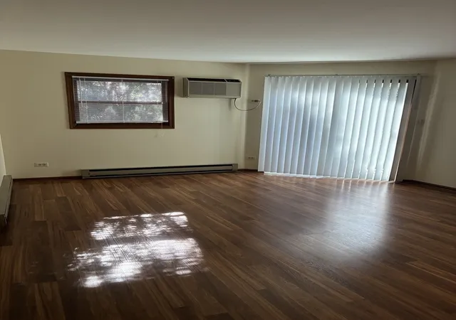 Photo 4 of Condo for sale at 4408 W Shamrock Ln #2-C, Mc Henry, IL 60050 | MLS# 12766547 | Listing updated on 2026-09-28