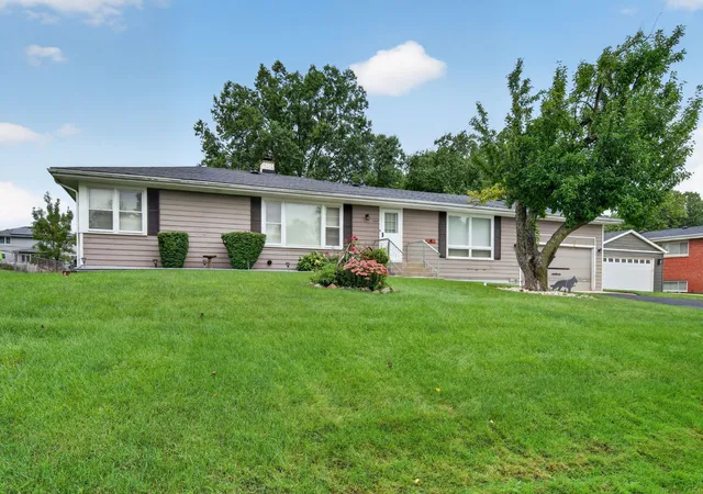 Single family home for sale at 2n266 Prairie Ave, Glen Ellyn, IL 60137 | MLS# 12766549