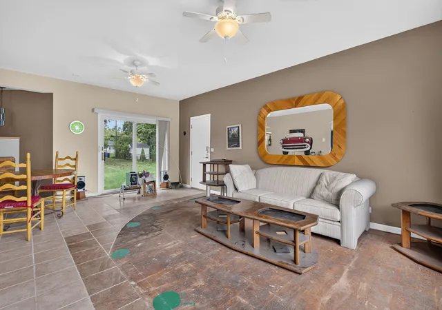 Photo 3 of Single family home for sale at 2n266 Prairie Ave, Glen Ellyn, IL 60137 | MLS# 12766549 | Listing updated on 2026-09-22