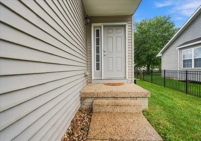 Photo 3 of Townhouse for sale at 1826 Chuck Murray Dr, Normal, IL 61761 | MLS# 12766588 | Listing updated on 2026-10-02