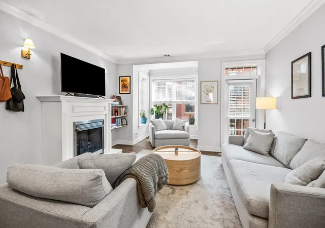 Photo 1 of Condo for sale at 2711 N Mildred Ave #2A, Chicago, IL 60614 | MLS# 12766621 | Listing updated on 2026-09-23
